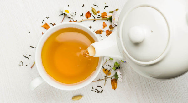 6 Teas For Endometriosis To Alleviate Pain & Reduce Flare-Ups
